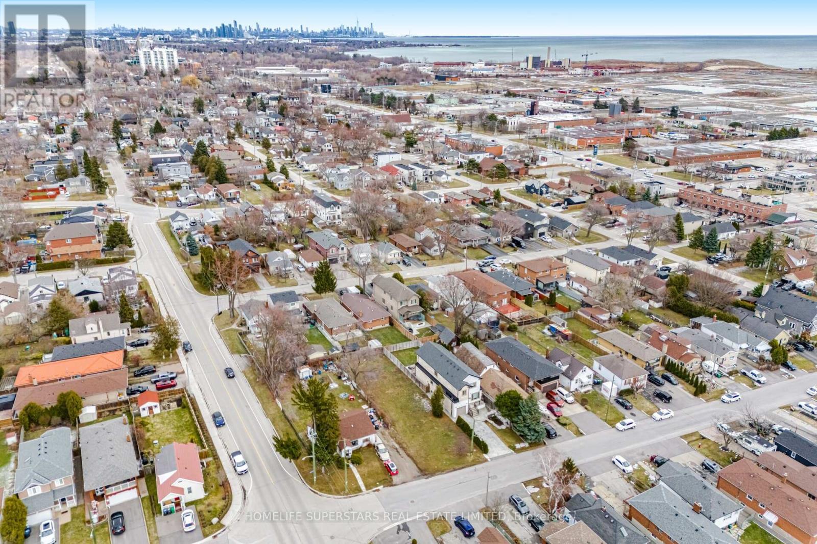 1073 Westmount Avenue, Mississauga, Ontario  L5E 1X5 - Photo 12 - W12960922