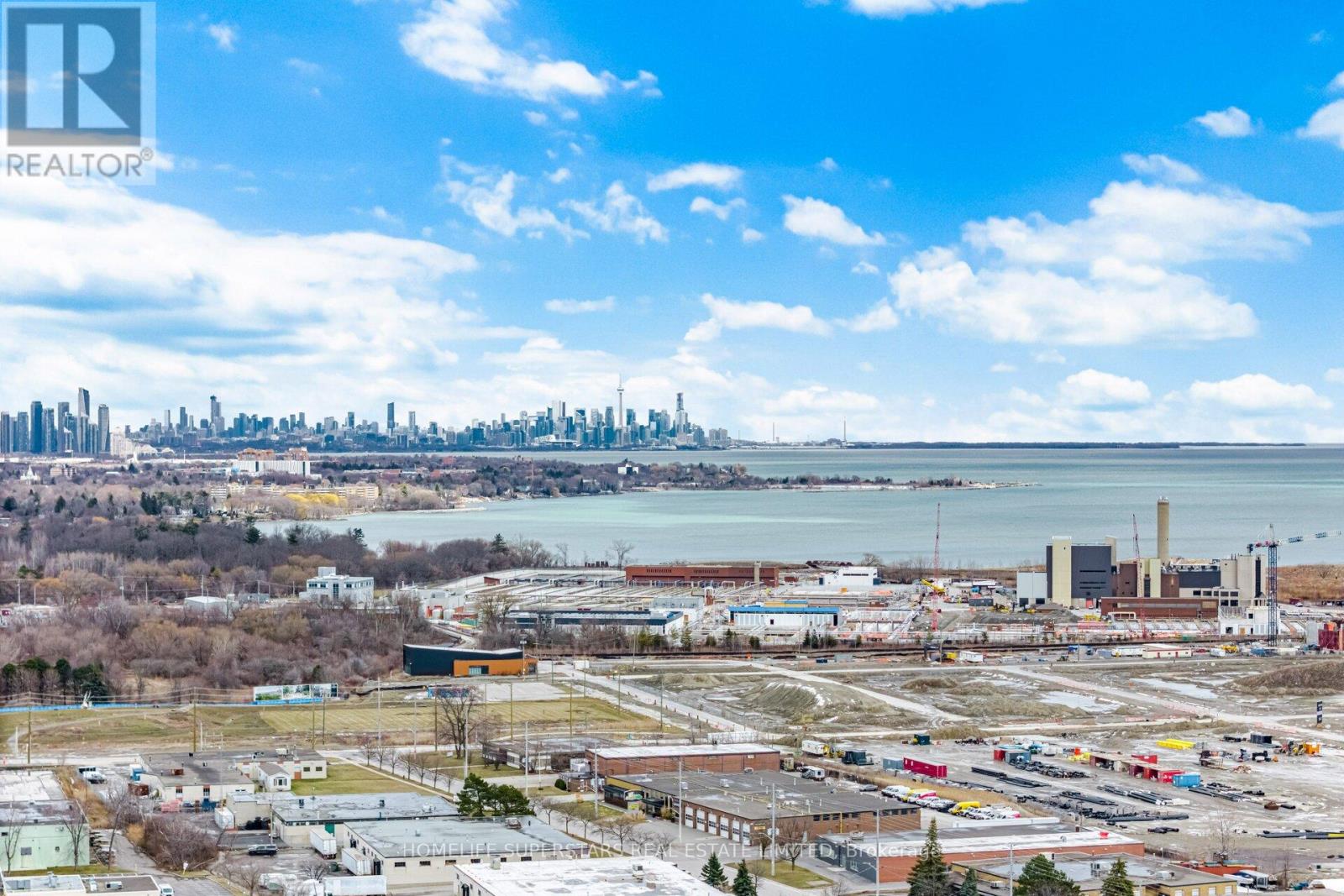 1073 Westmount Avenue, Mississauga, Ontario  L5E 1X5 - Photo 13 - W12960922