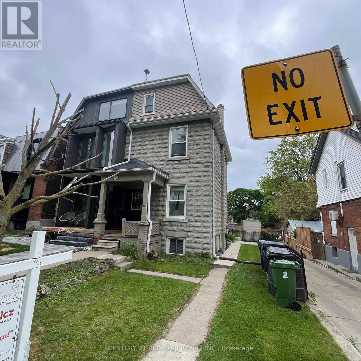 57 Humberside Avenue, Toronto, Ontario  M6P 1J6 - Photo 1 - W12960934