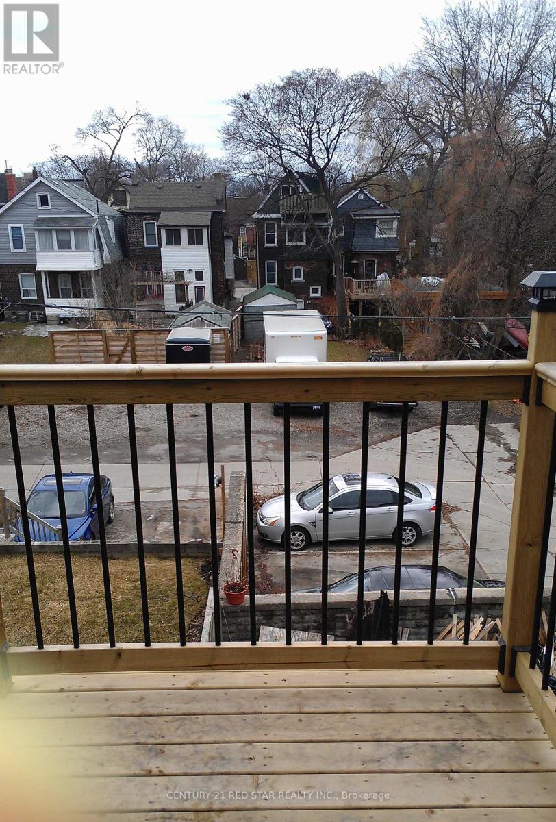 57 Humberside Avenue, Toronto, Ontario  M6P 1J6 - Photo 25 - W12960934