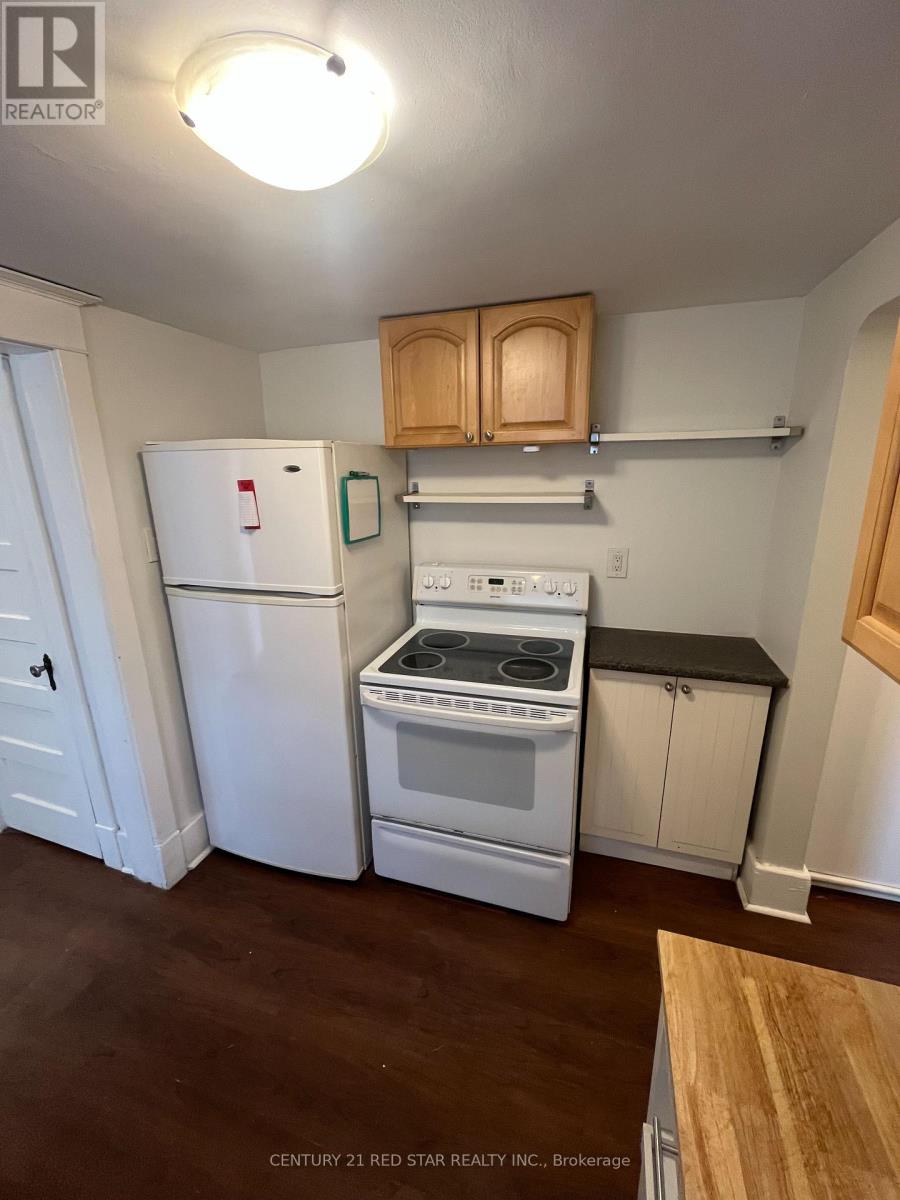 57 Humberside Avenue, Toronto, Ontario  M6P 1J6 - Photo 28 - W12960934