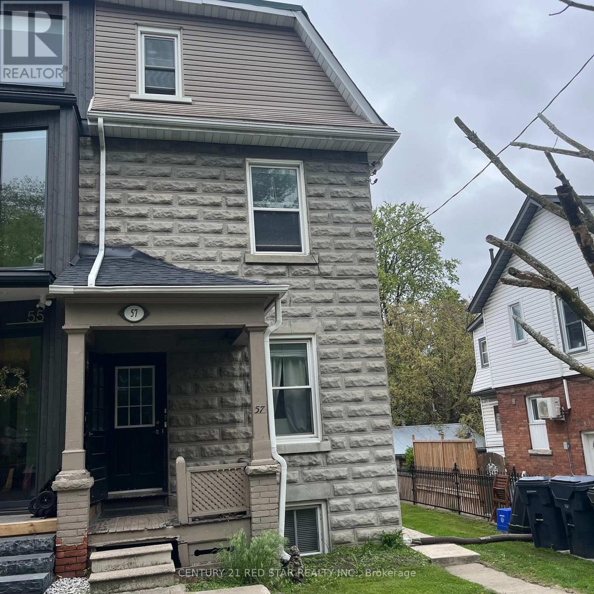 57 Humberside Avenue, Toronto, Ontario  M6P 1J6 - Photo 3 - W12960934