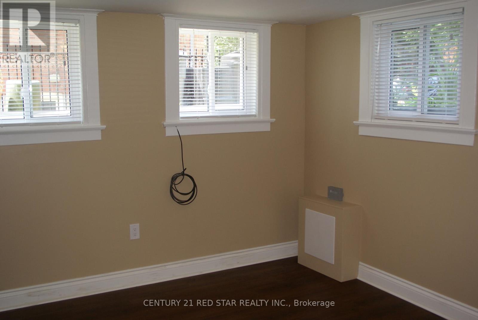 57 Humberside Avenue, Toronto, Ontario  M6P 1J6 - Photo 37 - W12960934