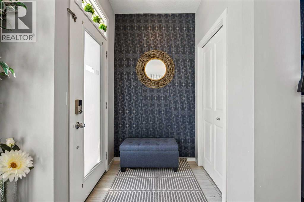 9121 52 Street Ne, Calgary, Alberta T3J 0V5 - Photo 2 - A2294800