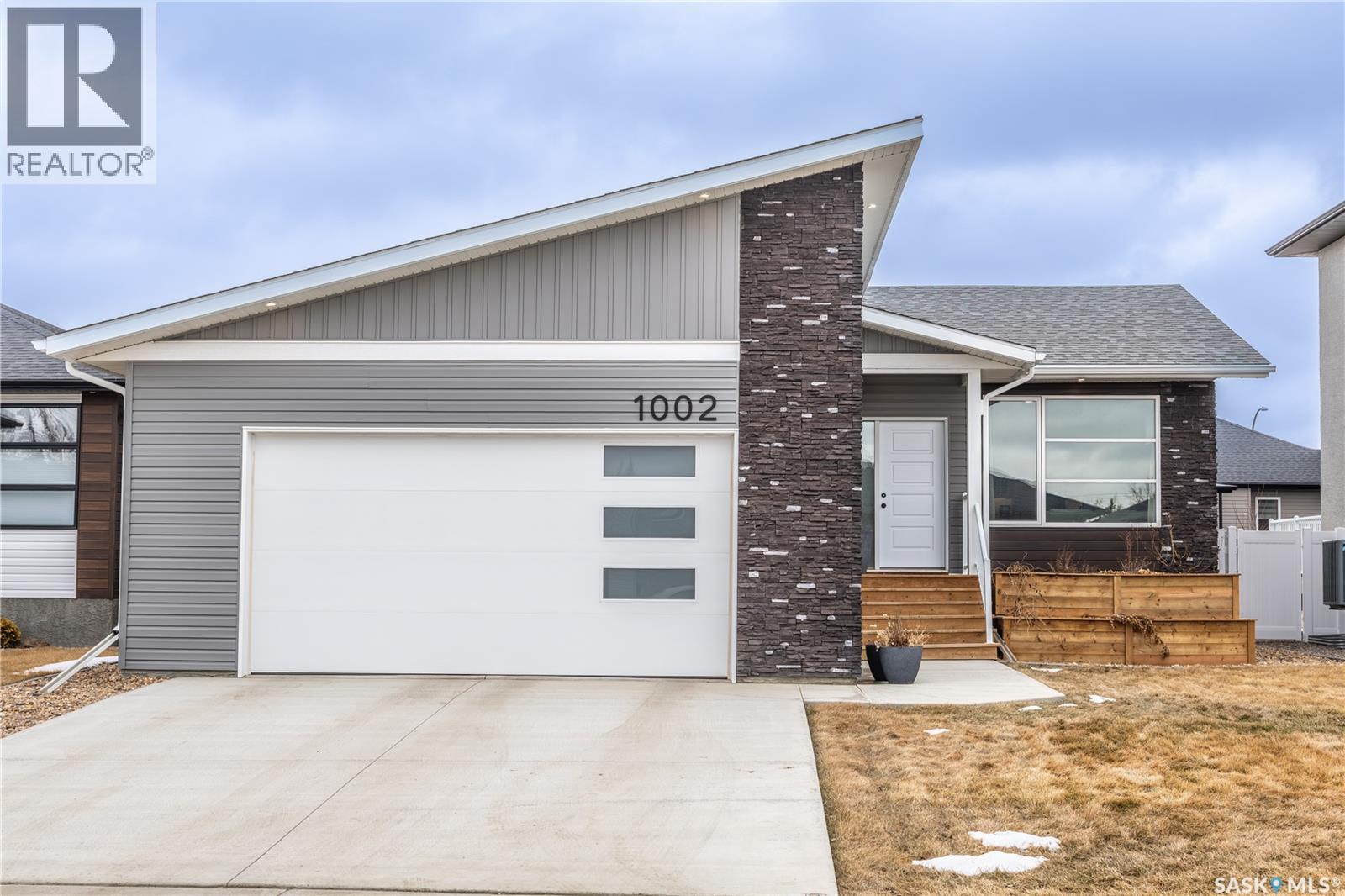 1002 Maplewood DRIVE, Moose Jaw, Saskatchewan