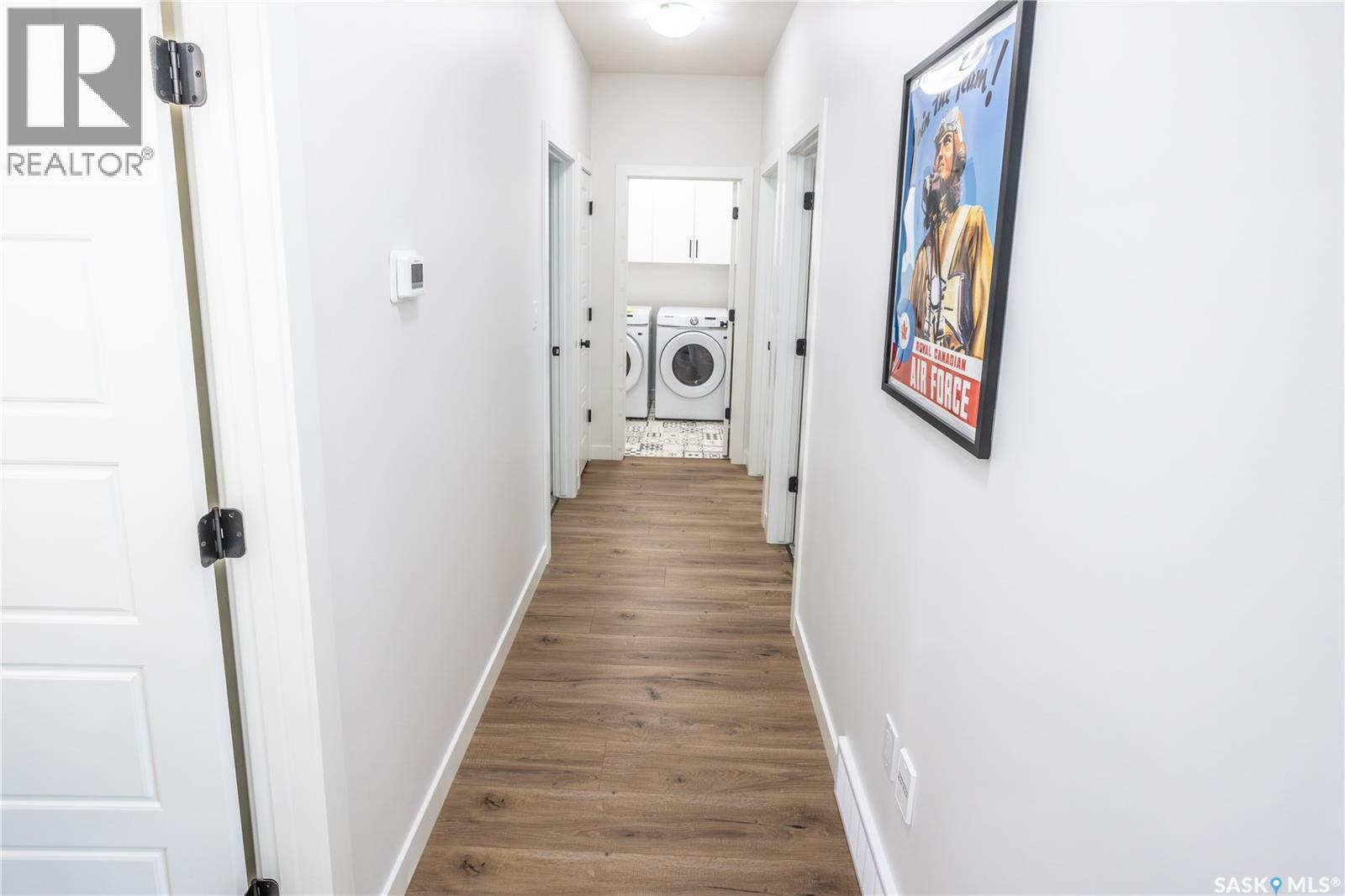 1002 Maplewood Drive, Moose Jaw, Saskatchewan  S6J 0E4 - Photo 8 - SK032105