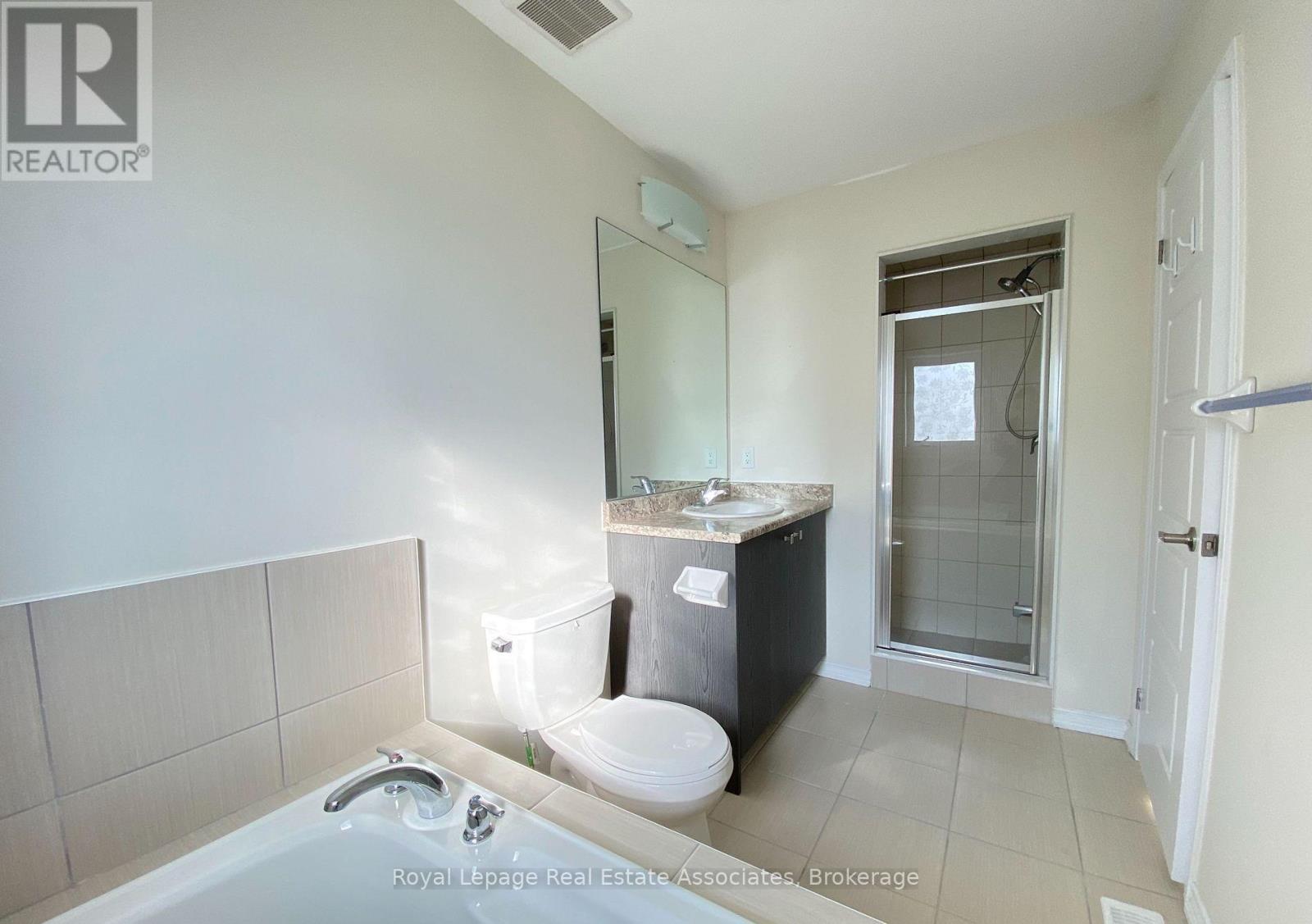 3 Amos Avenue, Brantford, Ontario N3T 0V4 - Photo 11 - X12960738