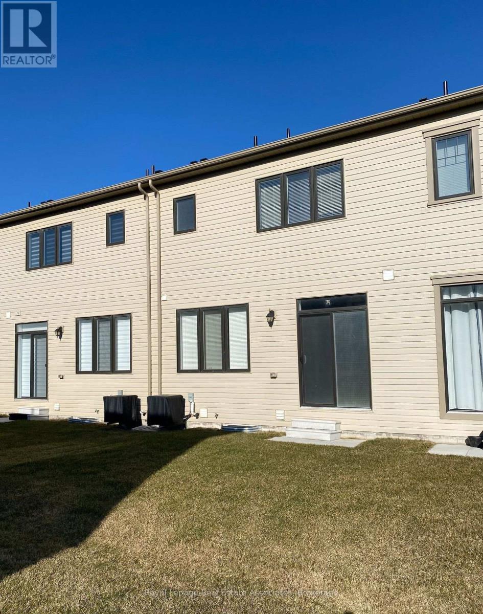 3 Amos Avenue, Brantford, Ontario N3T 0V4 - Photo 16 - X12960738