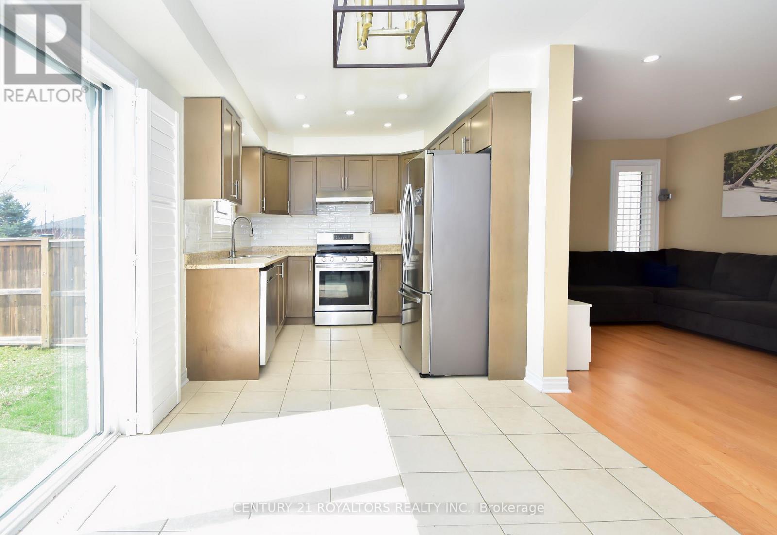 386 Thompson Street, Woodstock (Woodstock - North), Ontario  N4S 7W2 - Photo 17 - X12960768