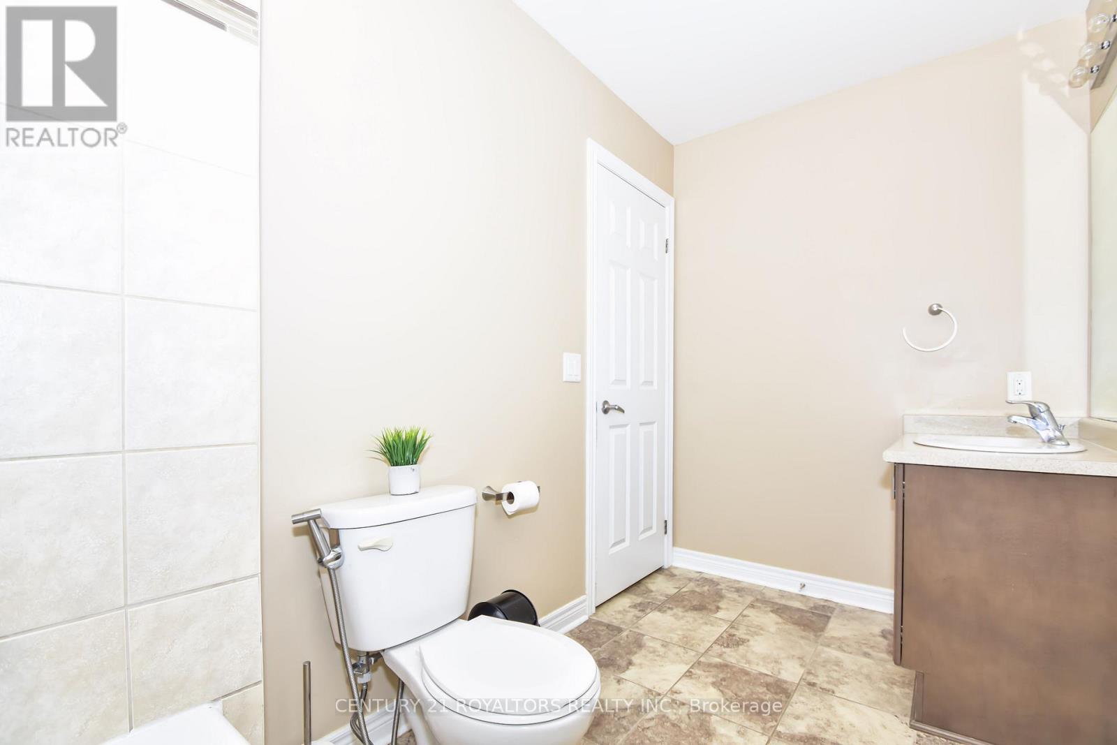 386 Thompson Street, Woodstock (Woodstock - North), Ontario  N4S 7W2 - Photo 7 - X12960768