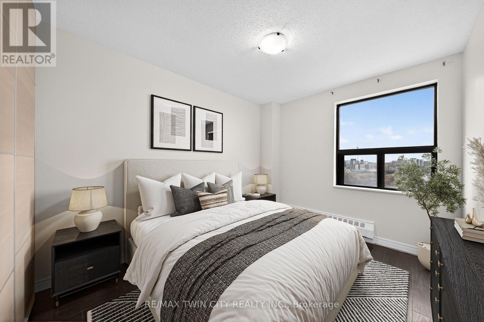 605 - 1100 Courtland Avenue E, Kitchener, Ontario  N2C 2H9 - Photo 22 - X12960798