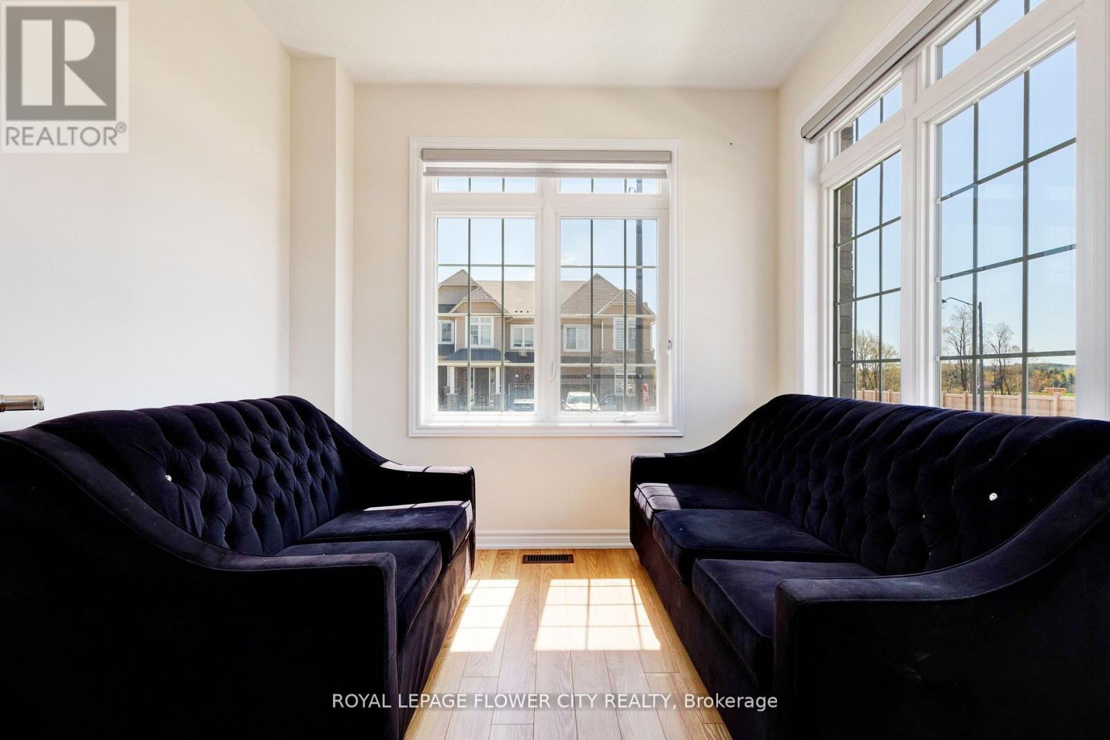 11 Conboy Drive, Erin, Ontario N0B 1T0 - Photo 7 - X12960834