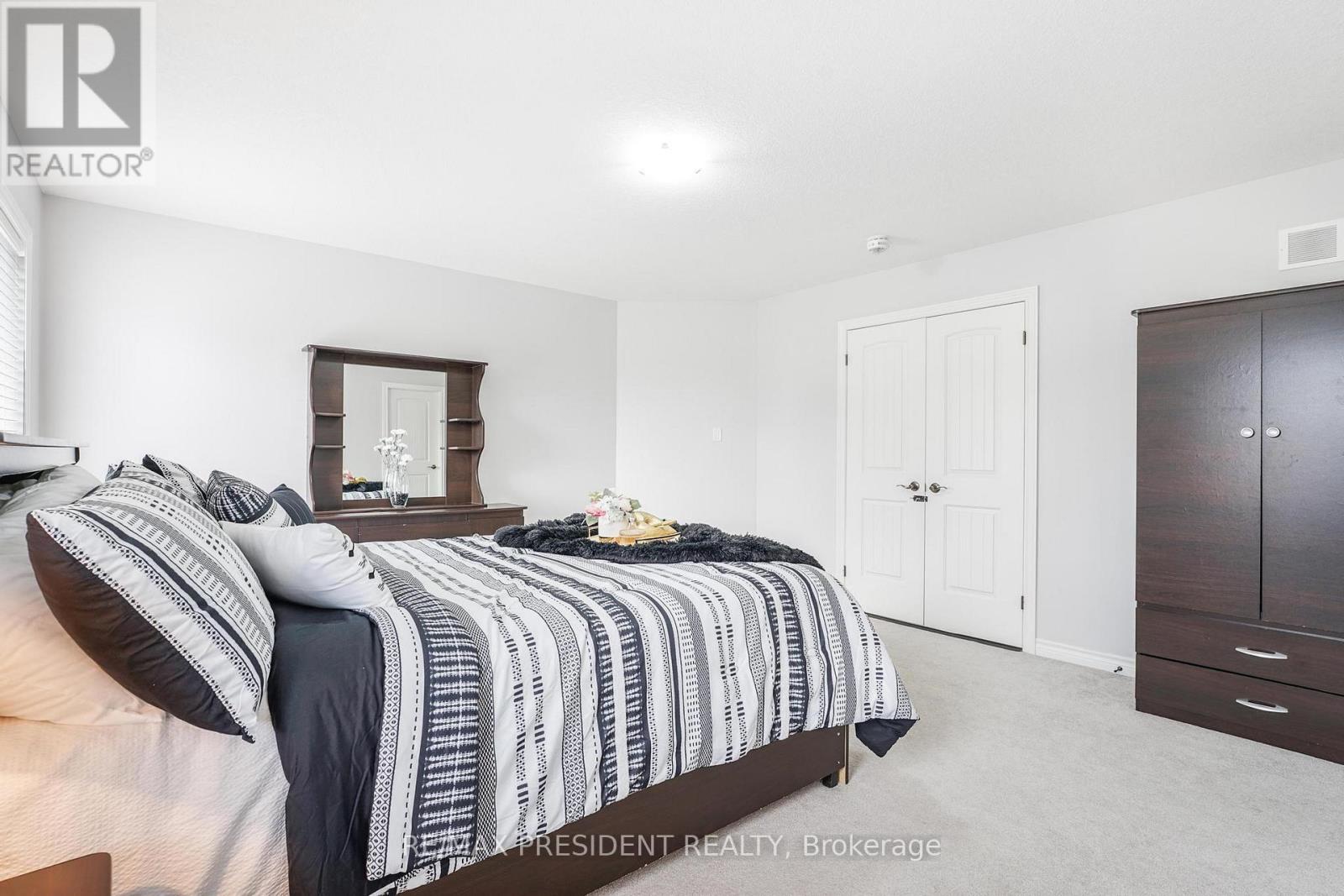 505 Sophia Crescent, London North, Ontario  N6H 5L4 - Photo 26 - X12960892