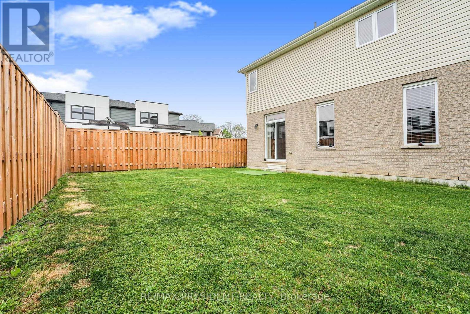 505 Sophia Crescent, London North, Ontario  N6H 5L4 - Photo 38 - X12960892