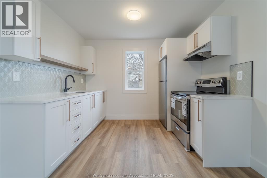 932 Oak Avenue Unit# Upper, Windsor, Ontario  N9A 5G2 - Photo 3 - 26007120
