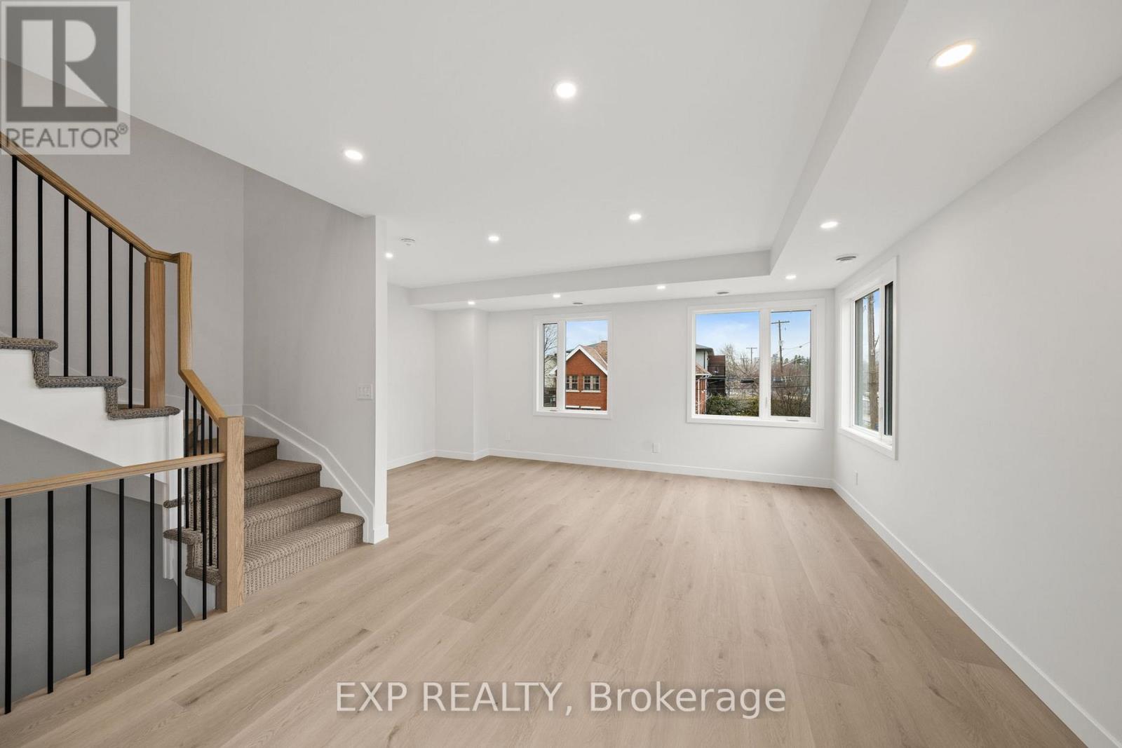 A - 2 Iona Street, Ottawa, Ontario  K1Y 0V1 - Photo 11 - X12844260