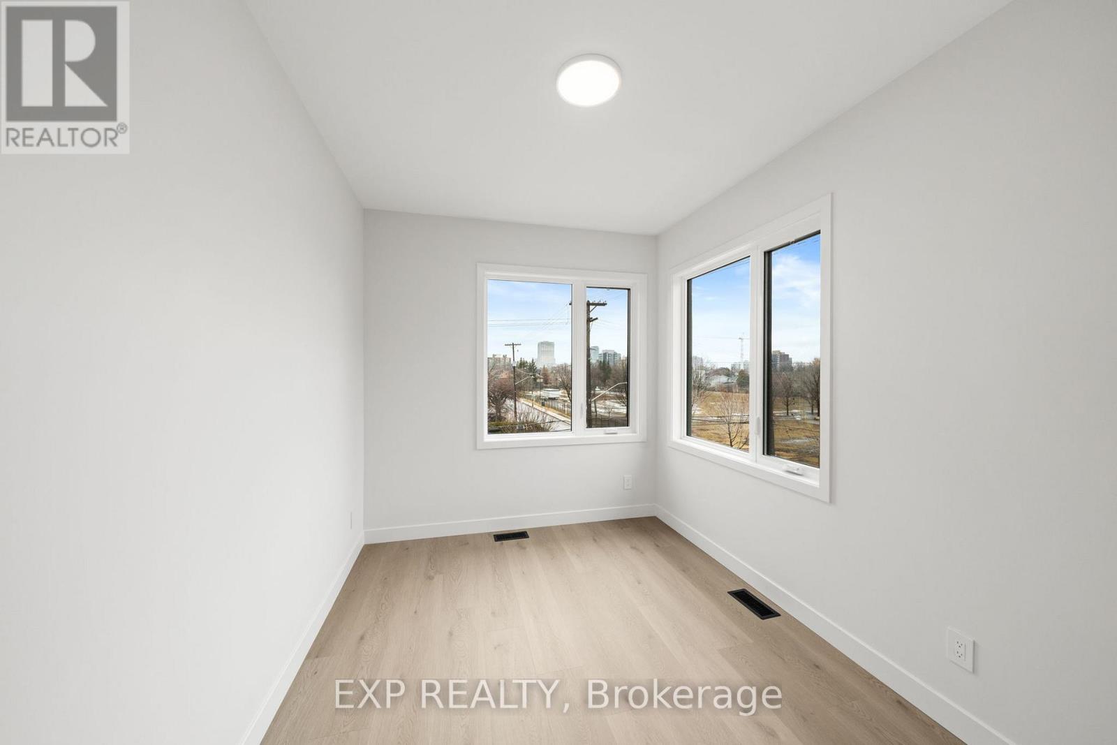 A - 2 Iona Street, Ottawa, Ontario  K1Y 0V1 - Photo 19 - X12844260