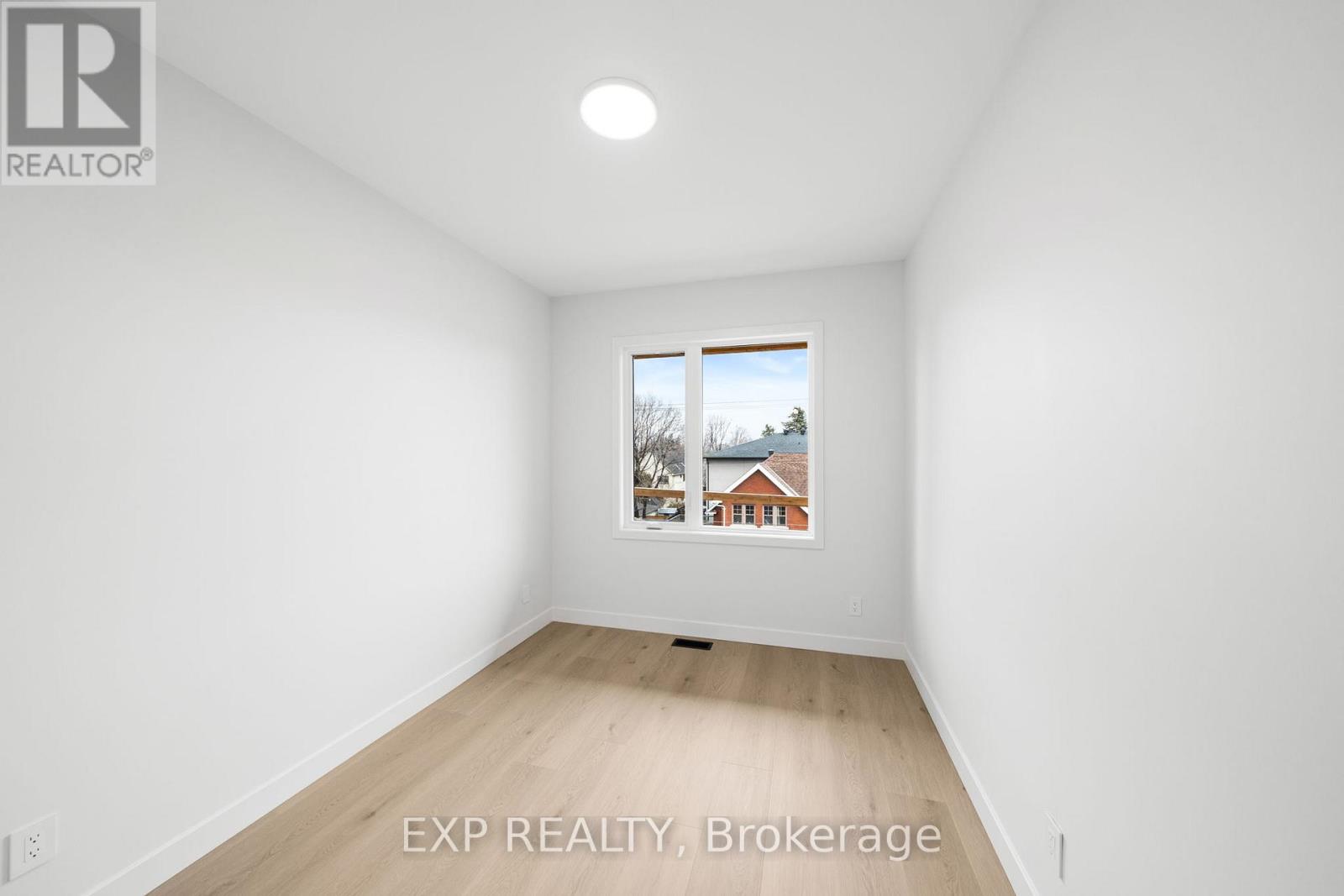 B - 2 Iona Street, Ottawa, Ontario  K1Y 0V1 - Photo 15 - X12865830