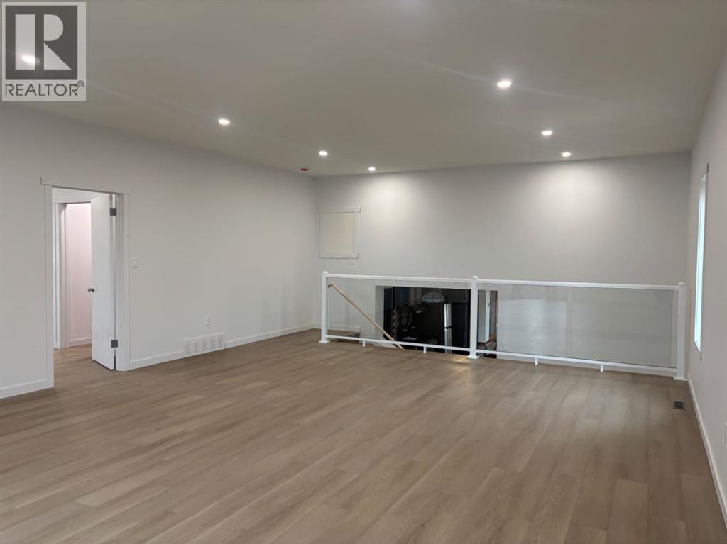 60 N 2 Street W, Magrath, Alberta  T0K 1J0 - Photo 20 - A2291347