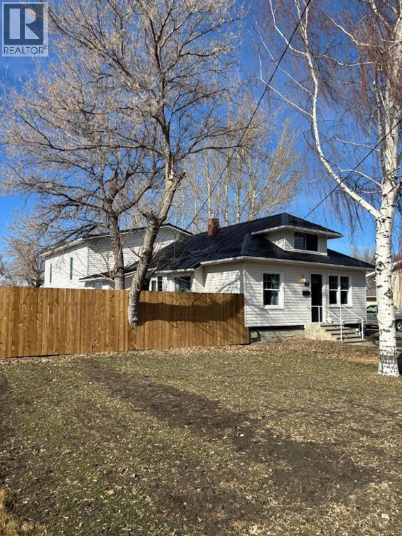 60 N 2 Street W, Magrath, Alberta  T0K 1J0 - Photo 37 - A2291347