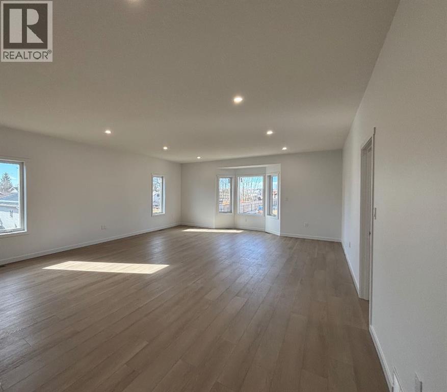 60 N 2 Street W, Magrath, Alberta  T0K 1J0 - Photo 21 - A2291347