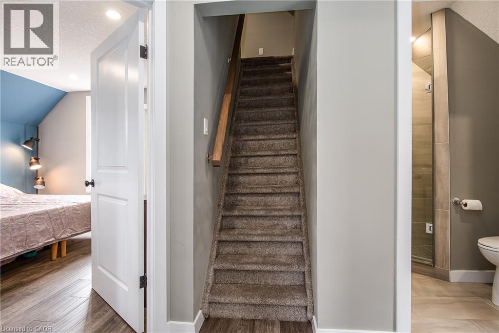 15 Herlan Avenue, Kitchener, Ontario  N2G 2C4 - Photo 32 - 40811281