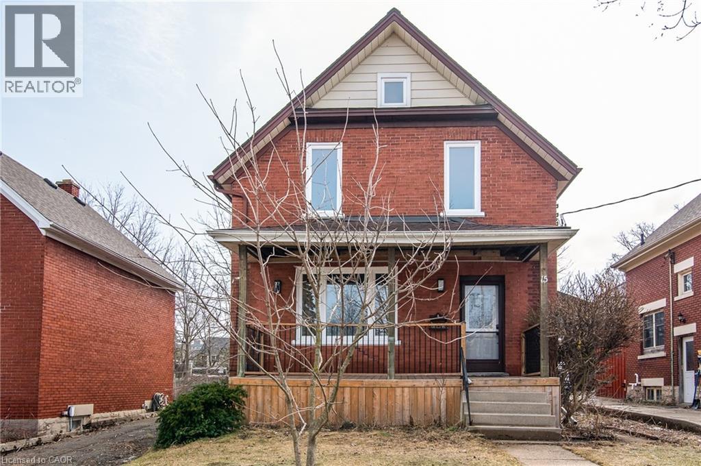 15 Herlan Avenue, Kitchener, Ontario  N2G 2C4 - Photo 2 - 40811281