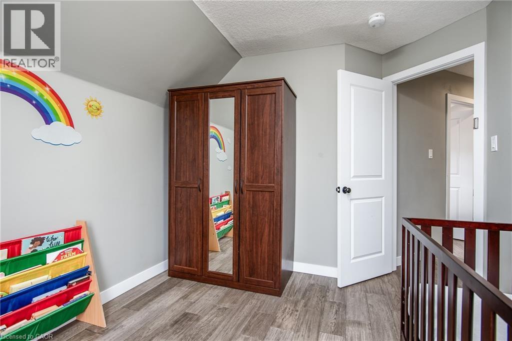 15 Herlan Avenue, Kitchener, Ontario  N2G 2C4 - Photo 28 - 40811281