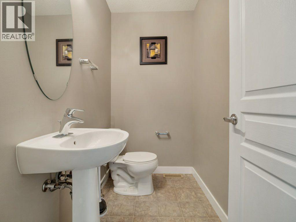 2, 221 Silkstone Road W, Lethbridge, Alberta  T1J 4J9 - Photo 9 - A2293674