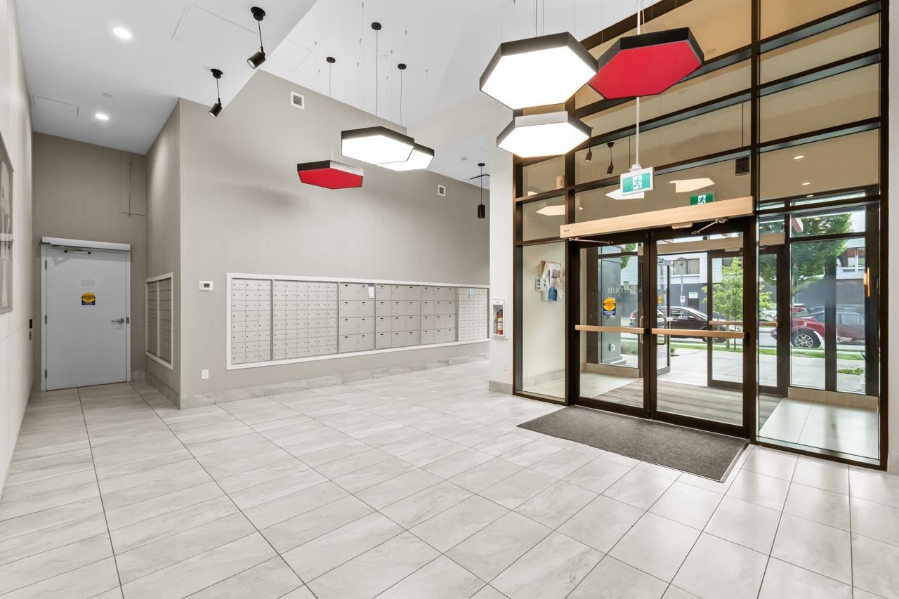 1012 10626 City Parkway, Surrey, British Columbia  V3T 0S3 - Photo 15 - R3105865