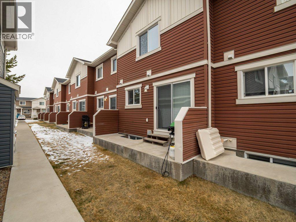 2, 221 Silkstone Road W, Lethbridge, Alberta  T1J 4J9 - Photo 22 - A2293674