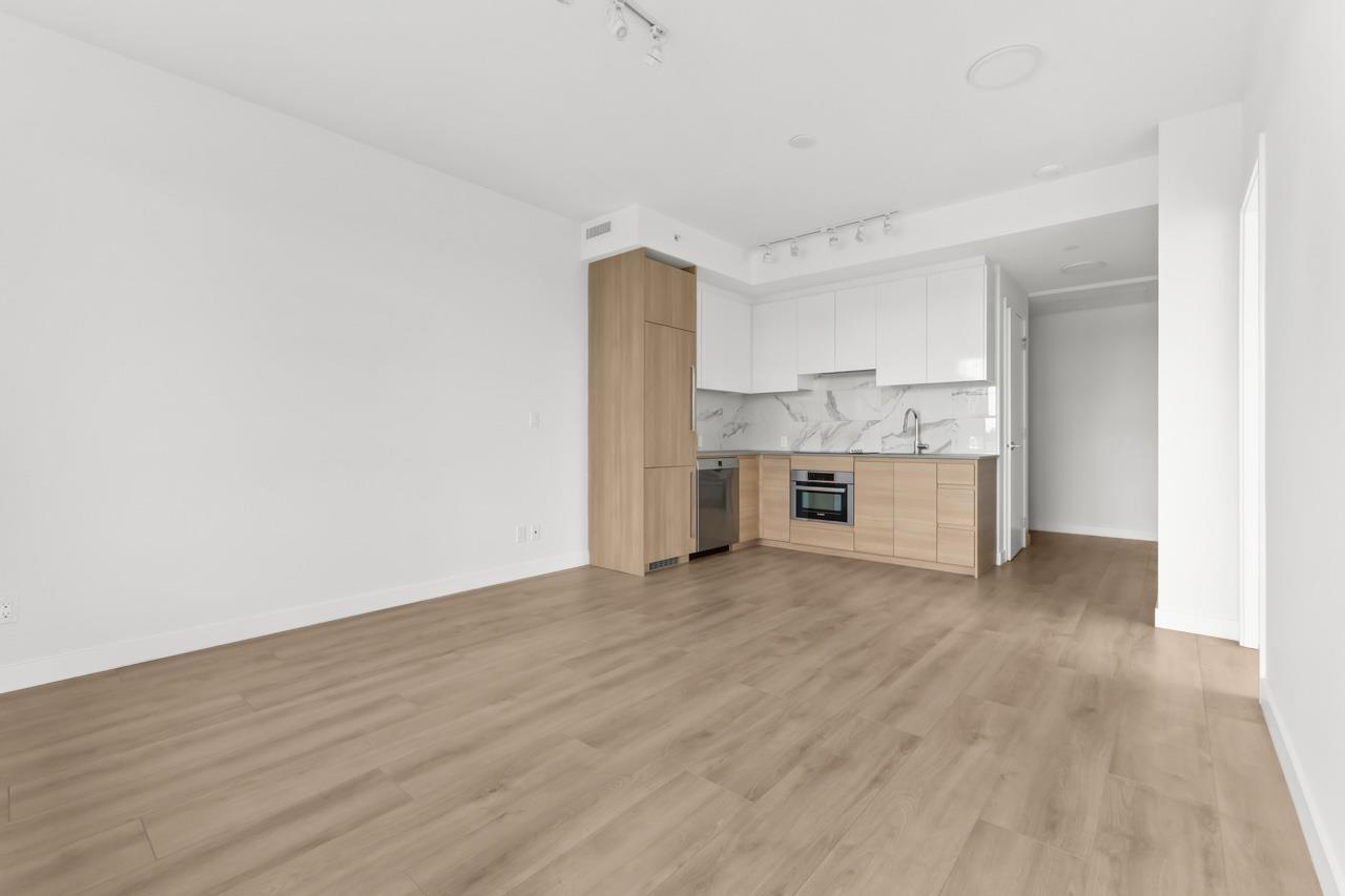 1012 10626 City Parkway, Surrey, British Columbia  V3T 0S3 - Photo 22 - R3105865