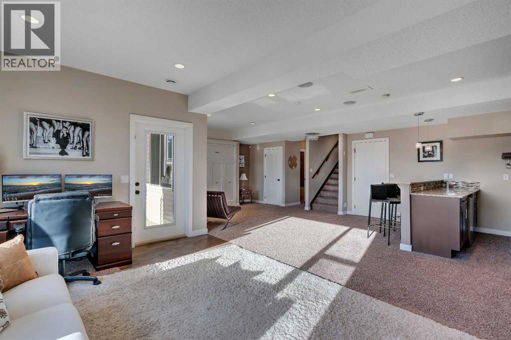 287 Sunset View, Cochrane, Alberta  T4C 0N6 - Photo 36 - A2291445