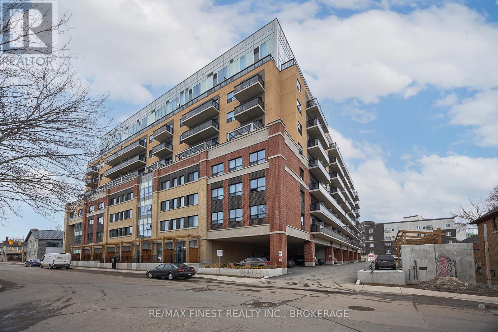 930 - 652 Princess Street, Kingston, Ontario  K7L 1E5 - Photo 2 - X12961008