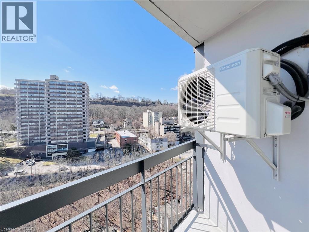 150 Charlton Avenue E Unit# 2206, Hamilton, Ontario  L8N 3X3 - Photo 19 - 40813085
