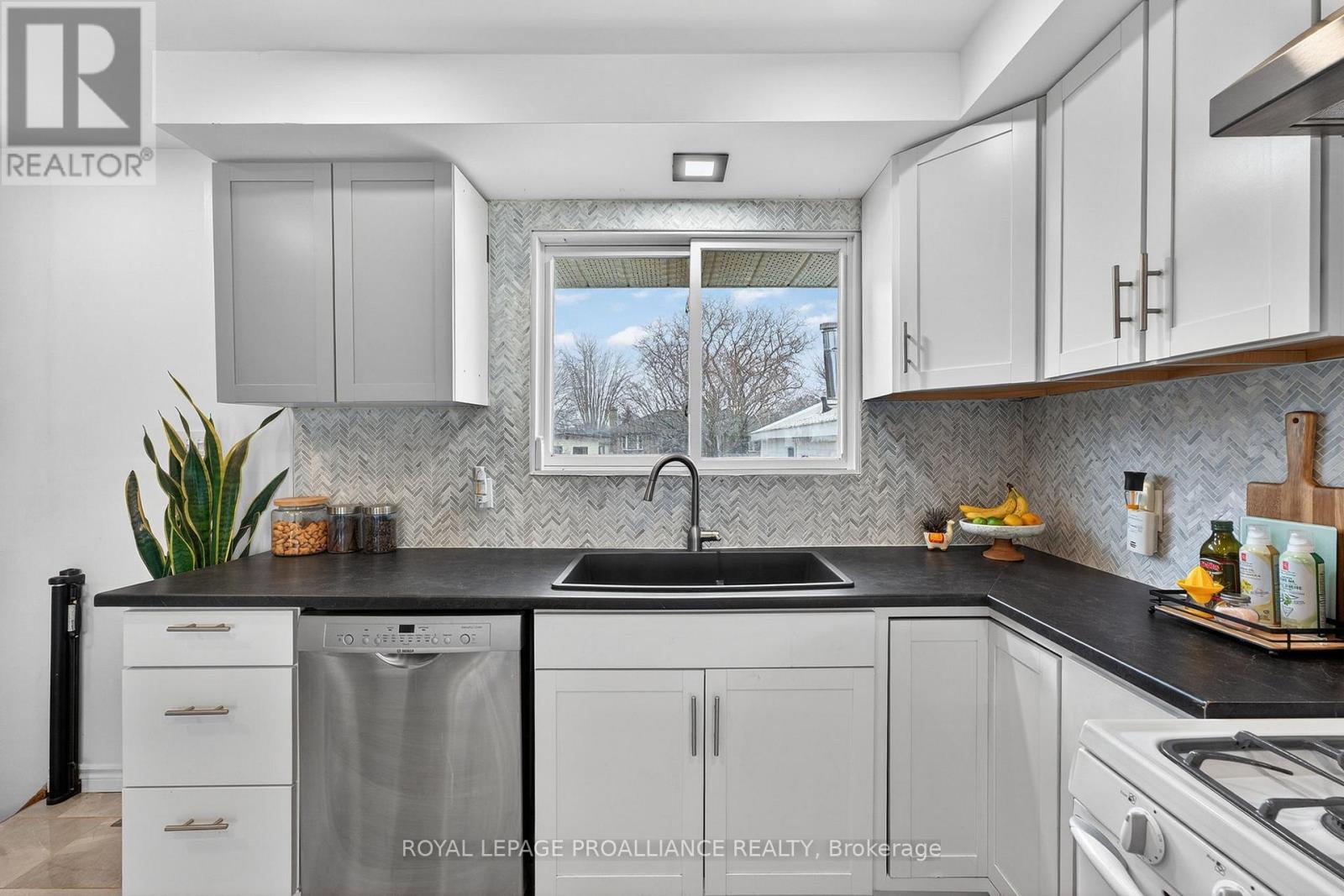 265 College Street W, Belleville, Ontario  K8P 2H7 - Photo 10 - X12960954