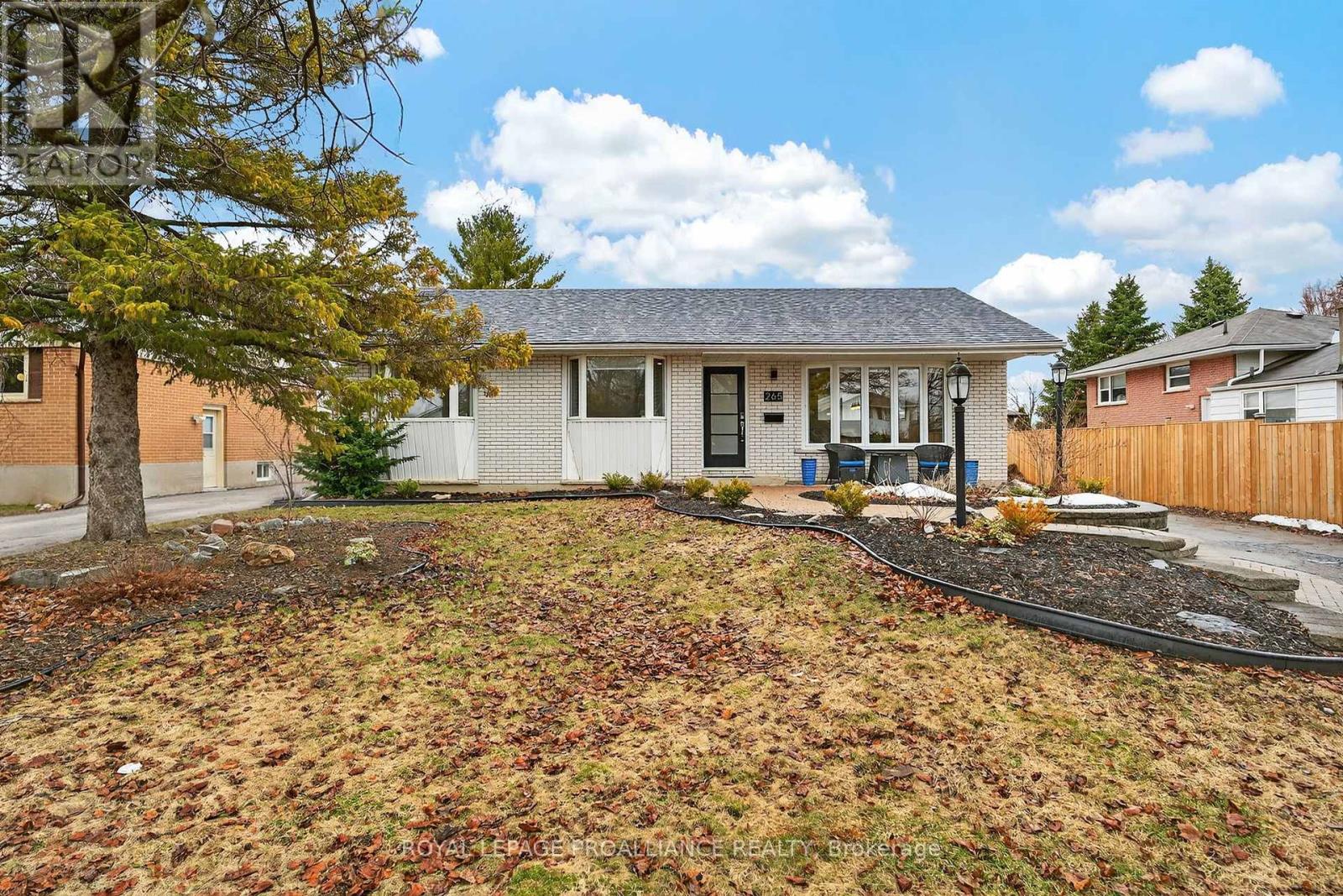 265 College Street W, Belleville, Ontario  K8P 2H7 - Photo 2 - X12960954