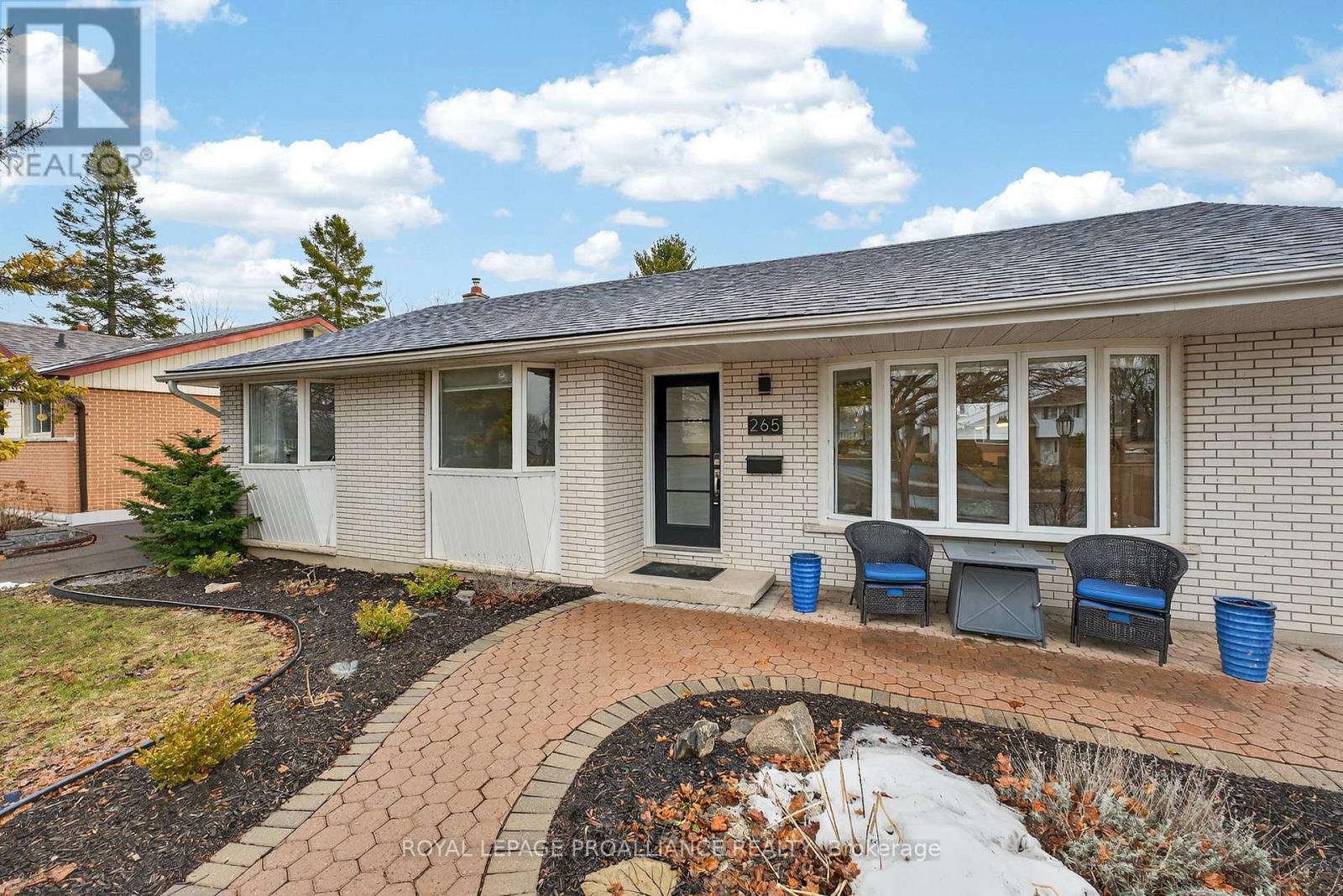 265 College Street W, Belleville, Ontario  K8P 2H7 - Photo 3 - X12960954