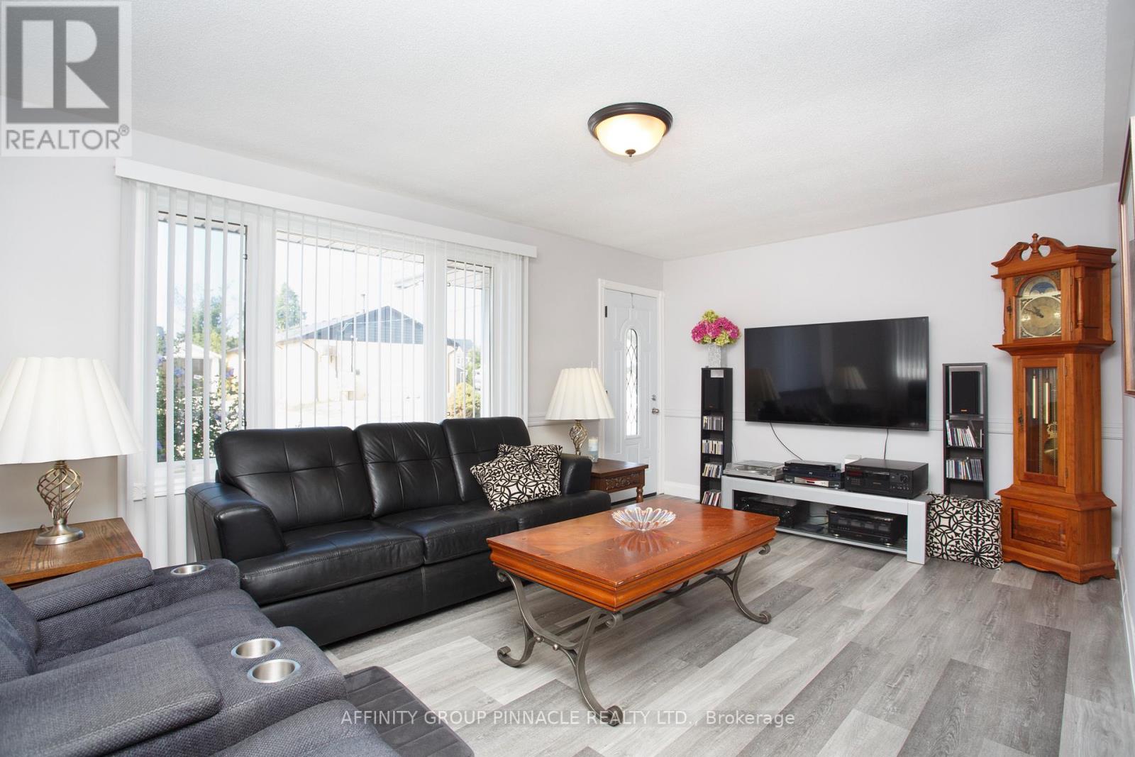 74 William Street, Kawartha Lakes, Ontario  K0M 1A0 - Photo 11 - X12961036