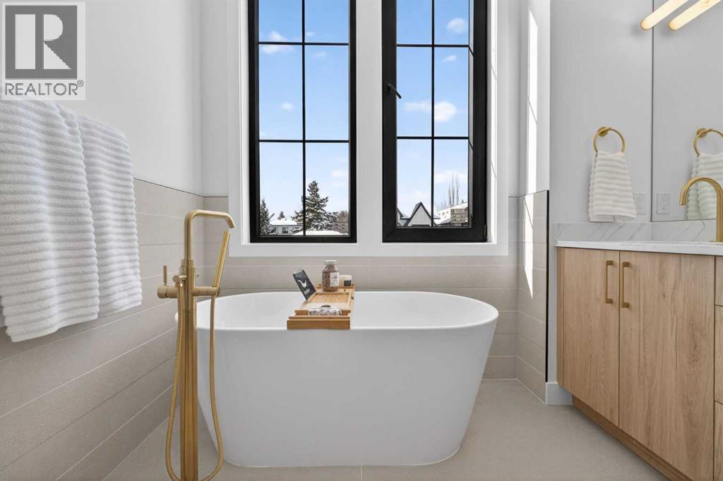 416 36 Street Sw, Calgary, Alberta  T3C 1P7 - Photo 19 - A2297478