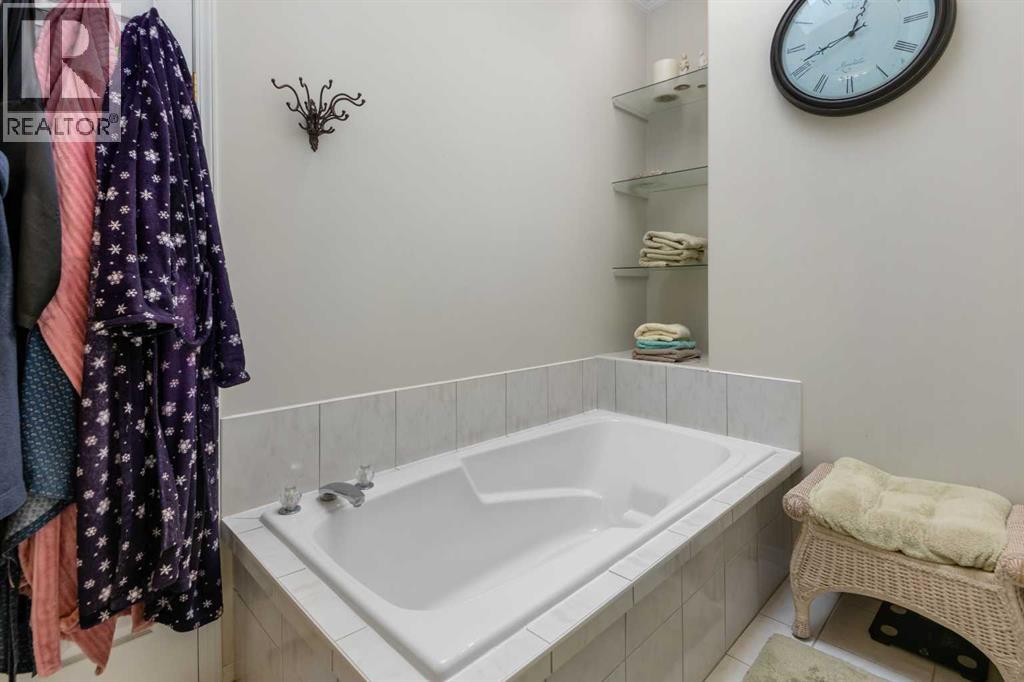 33194 Twp Rd 284, Rural Rocky View County, Alberta  T0M 1L0 - Photo 22 - A2293807