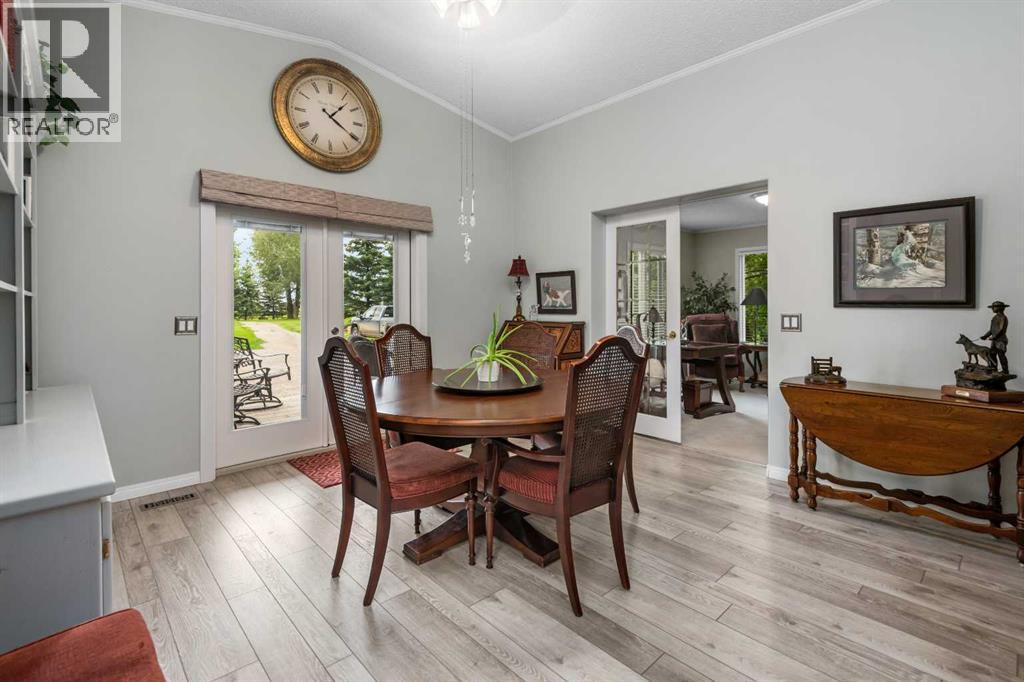 33194 Twp Rd 284, Rural Rocky View County, Alberta  T0M 1L0 - Photo 9 - A2293807