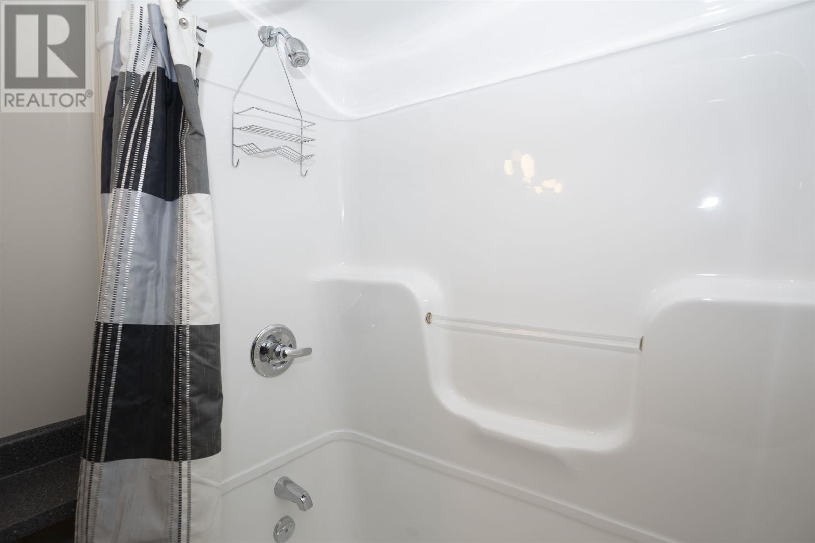 301 315 Hilldale Rd, Thunder Bay, Ontario  P7G 1J7 - Photo 38 - TB2600604