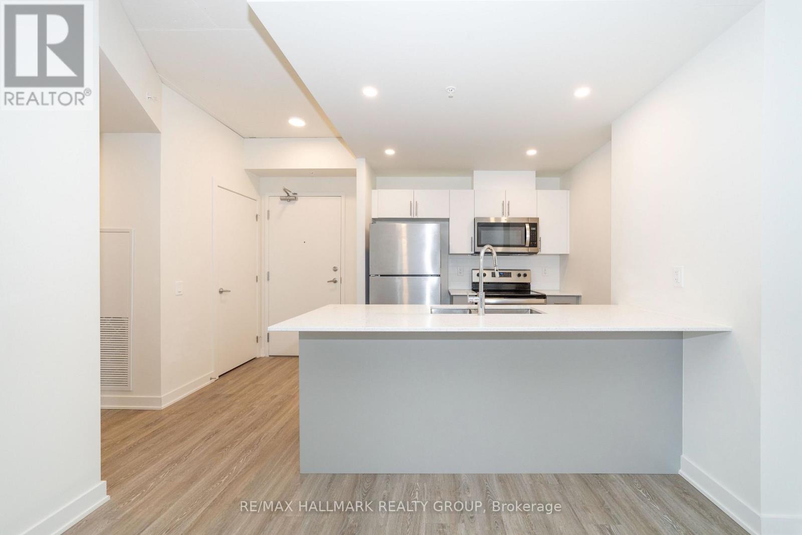 705 - 353 Gardner Street, Ottawa, Ontario  K1L 7V8 - Photo 3 - X12960950