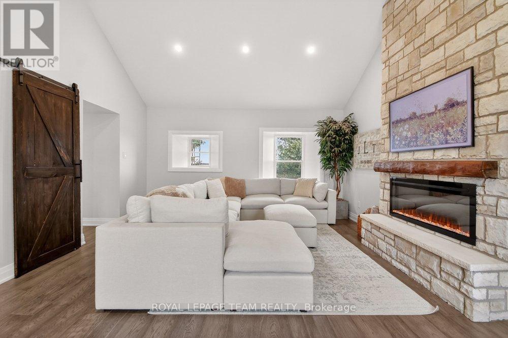 3201 Groulx Road, Rideau Lakes, Ontario  K0G 1V0 - Photo 12 - X12960972