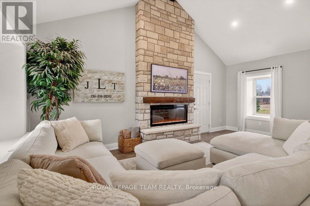 3201 Groulx Road, Rideau Lakes, Ontario  K0G 1V0 - Photo 13 - X12960972