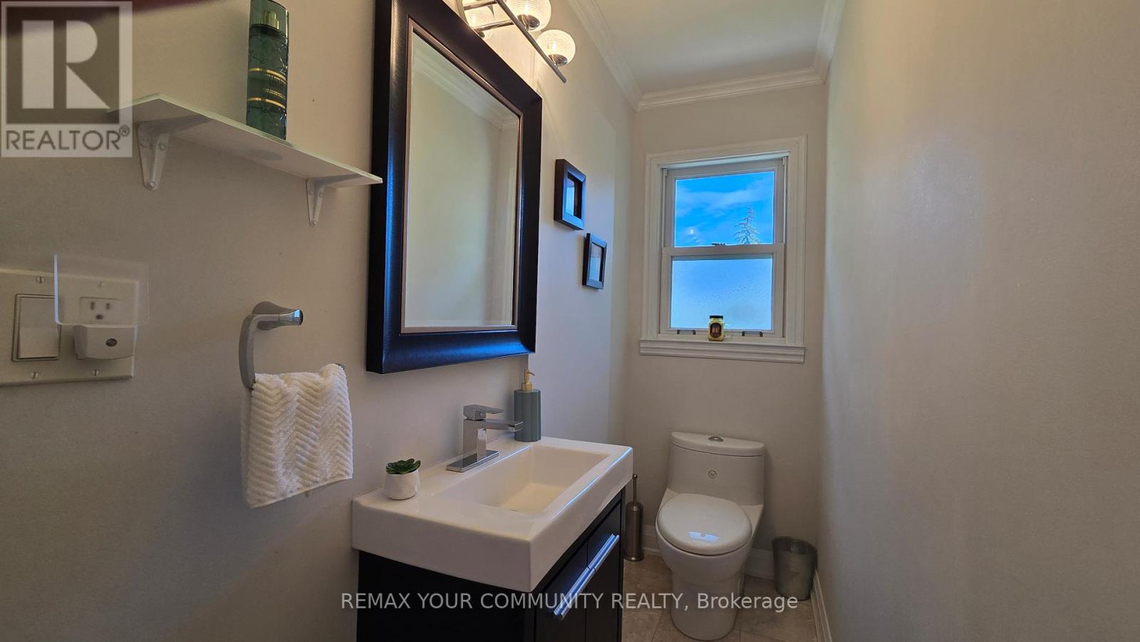 85 Royal Orchard Boulevard, Markham, Ontario  L3T 3C7 - Photo 12 - N12953128