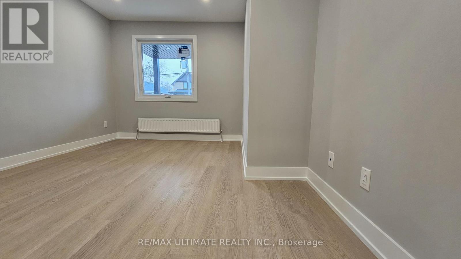 Main Floor - 351 Blackthorn Avenue, Toronto, Ontario  M6M 3B8 - Photo 8 - W12960910