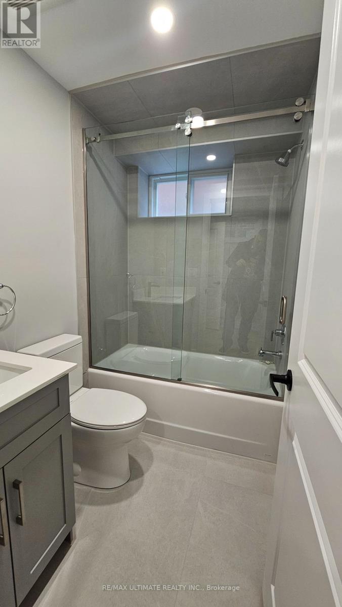 Main Floor - 351 Blackthorn Avenue, Toronto, Ontario  M6M 3B8 - Photo 13 - W12960910