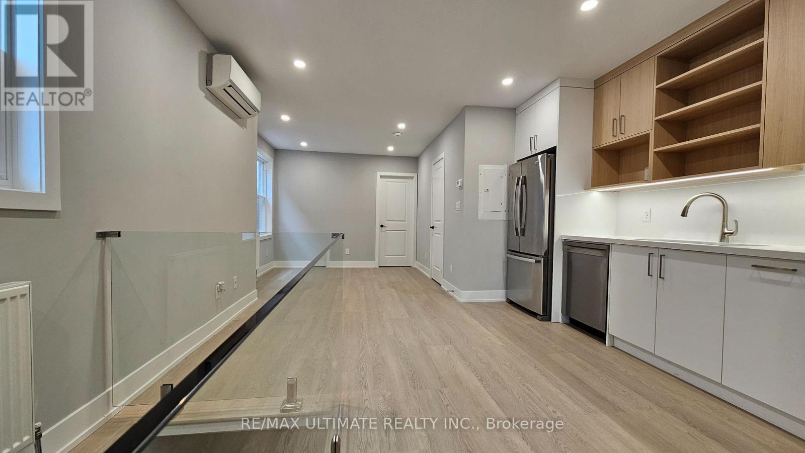 Main Floor - 351 Blackthorn Avenue, Toronto, Ontario  M6M 3B8 - Photo 4 - W12960910